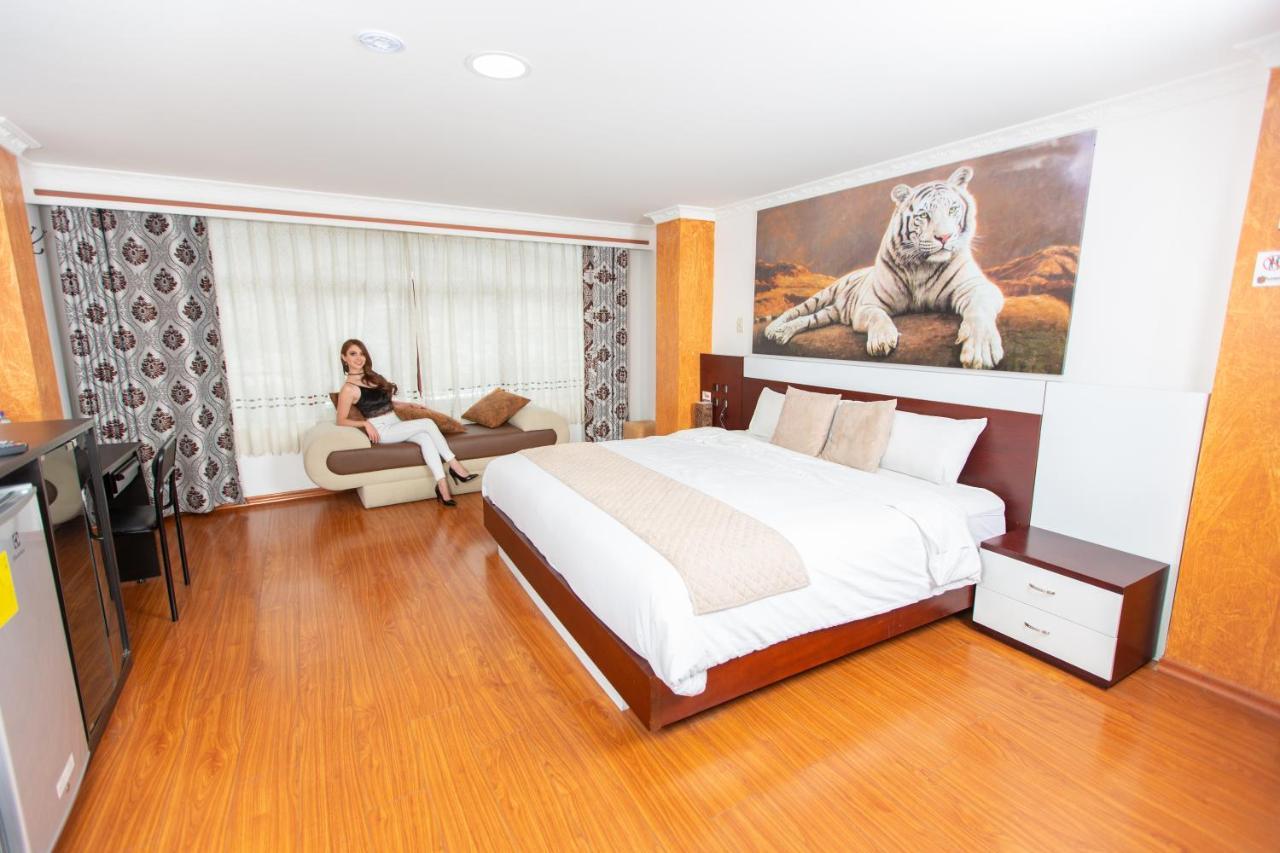 La Kapital Hotel Ambato Esterno foto