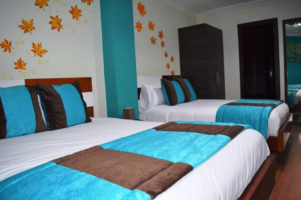 La Kapital Hotel Ambato Esterno foto