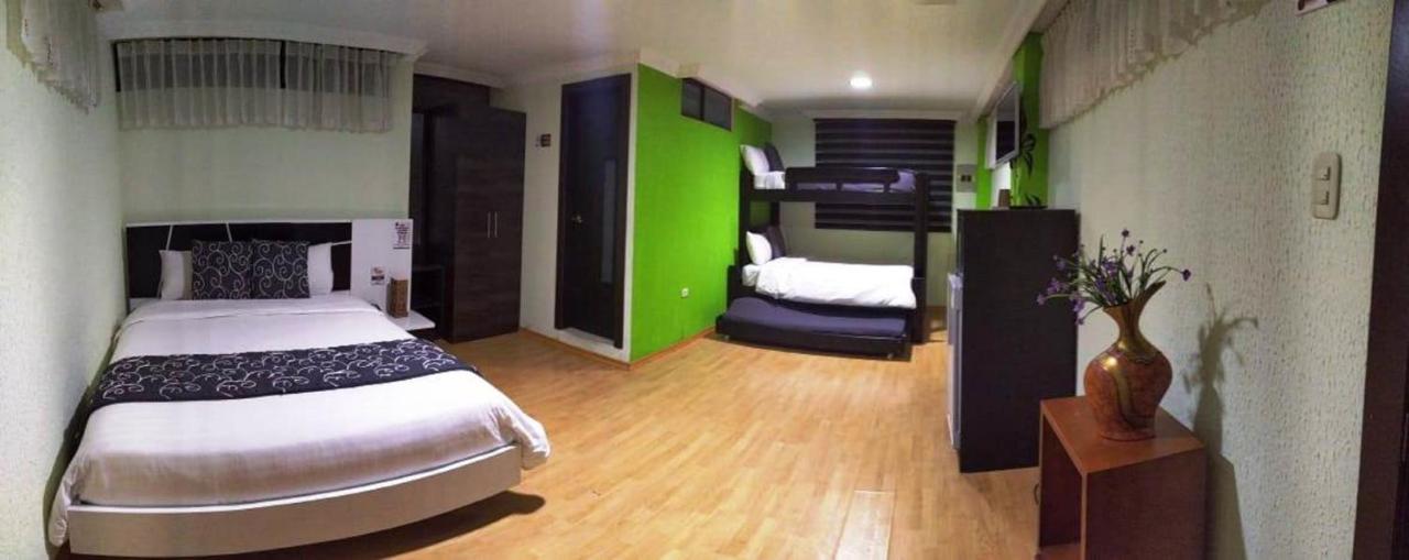 La Kapital Hotel Ambato Esterno foto