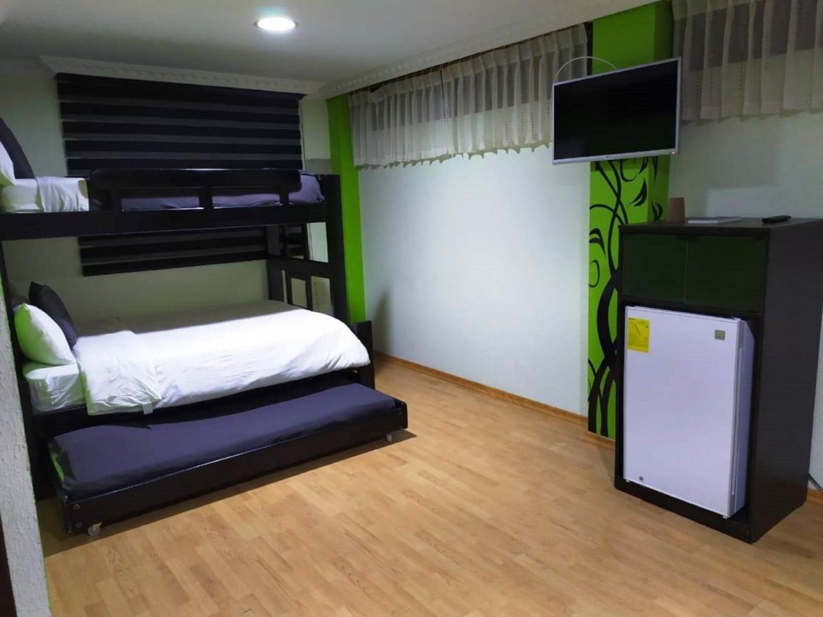 La Kapital Hotel Ambato Esterno foto