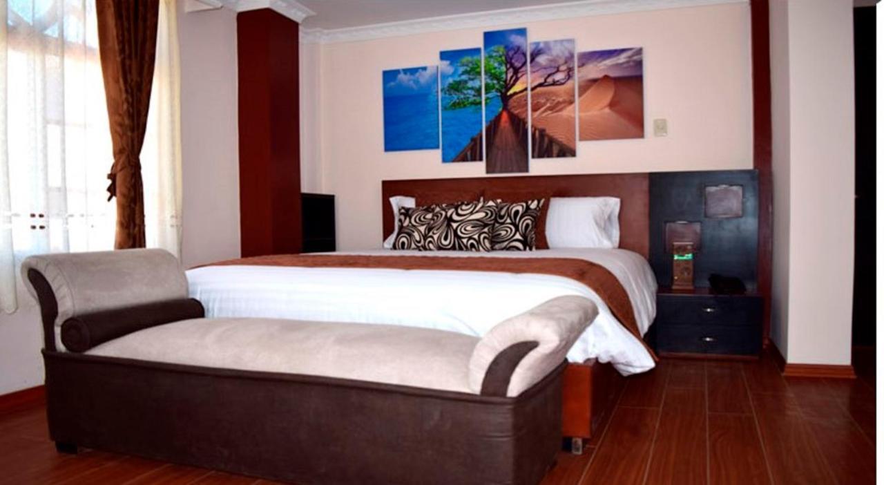 La Kapital Hotel Ambato Esterno foto